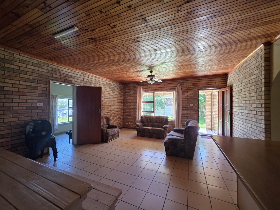3 Bedroom Property for Sale in Kabeljauws Eastern Cape